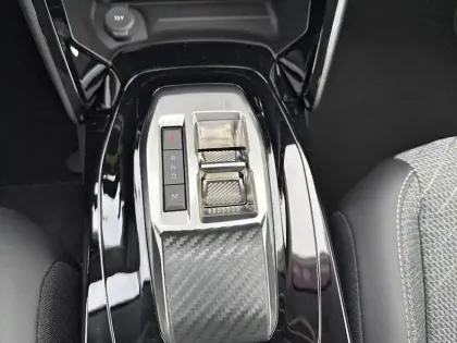 Photo 61 Peugeot 208  Hybrid 110 e-DCS6