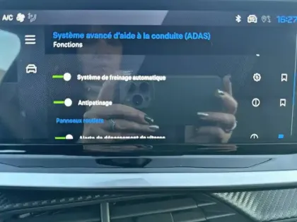 Photo 43 Peugeot 208  Hybrid 110 e-DCS6