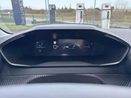 Photo 91 Peugeot 208  Hybrid 110 e-DCS6