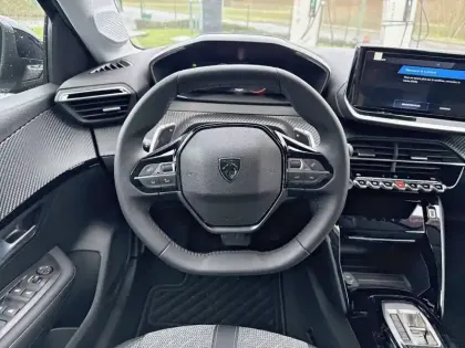 Photo 81 Peugeot 208  Hybrid 110 e-DCS6