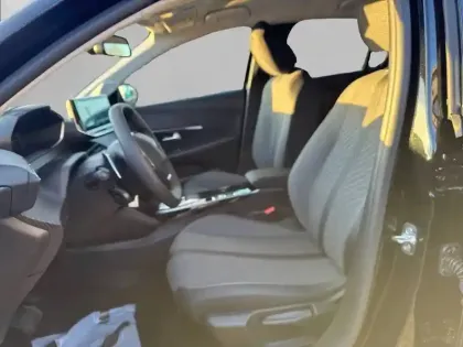 Photo 10 Peugeot 208  Hybrid 110 e-DCS6