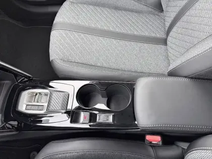 Photo 115 Peugeot 208  Hybrid 110 e-DCS6