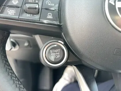 Photo 22 Alfa Romeo Tonale  1.5 Hybrid 160 ch VGT TCT7