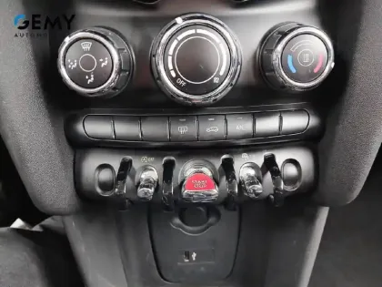 Photo 32 Mini Mini Hatch 3 Portes One 102 ch