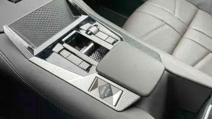 Photo 18 DS DS 4 N°4 Hybride 145 e-DCT6