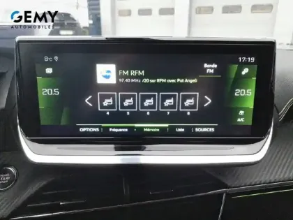 Photo 14 Peugeot 2008  PureTech 130 S&S EAT8