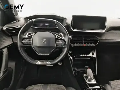 Photo 61 Peugeot 2008  PureTech 130 S&S EAT8