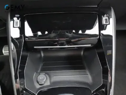 Photo 73 Peugeot 2008  PureTech 130 S&S EAT8