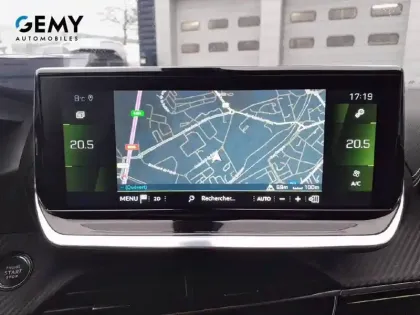 Photo 16 Peugeot 2008  PureTech 130 S&S EAT8