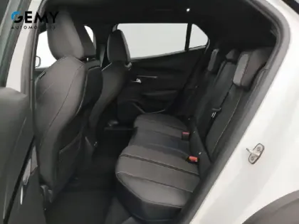 Photo 85 Peugeot 2008  PureTech 130 S&S EAT8