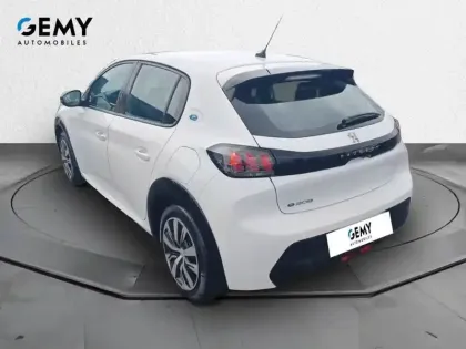 Photo 6 Peugeot 208  Electrique 50 kWh 136ch