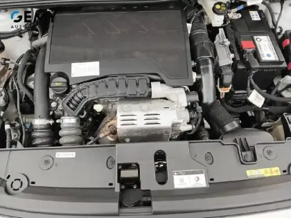 Photo 31 Peugeot 208  PureTech 100 S&S EAT8