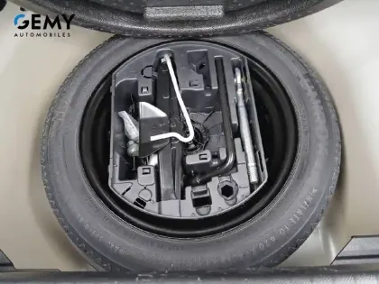 Photo 40 Peugeot 208  PureTech 100 S&S EAT8