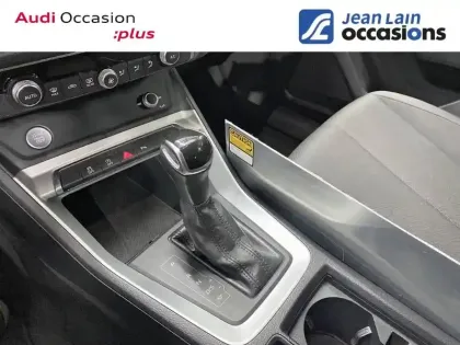 Photo 12 Audi Q3  35 TFSI 150 ch S tronic 7