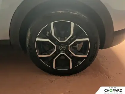 Photo 10 Citroën C4 e- 136 ch Automatique