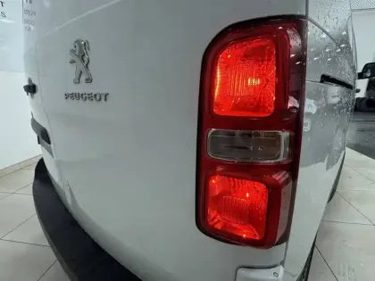 Photo 5 Peugeot Expert  FGN TOLE STANDARD 1.5 BLUEHDI 120 S&S BVM6