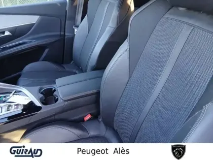 Photo 8 Peugeot 3008  PureTech 130ch S&S EAT8