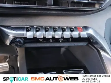 Photo 100 Peugeot 3008  PureTech 130ch S&S EAT8