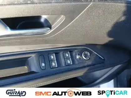 Photo 53 Peugeot 3008  PureTech 130ch S&S EAT8