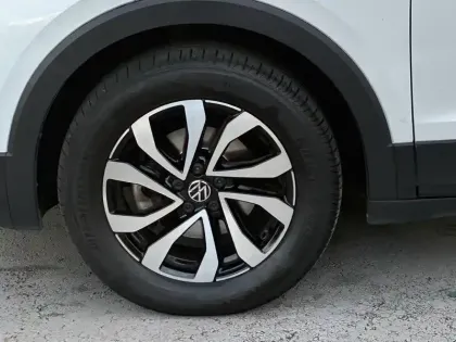 Photo 13 Volkswagen T-cross  1.0 TSI 110 Start/Stop BVM6