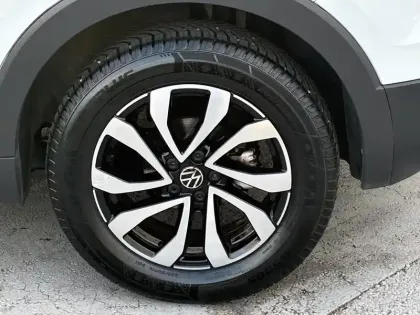 Photo 18 Volkswagen T-cross  1.0 TSI 110 Start/Stop BVM6