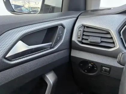 Photo 27 Volkswagen T-cross  1.0 TSI 110 Start/Stop BVM6