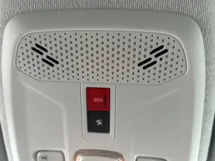 Photo 24 Peugeot 208  Electrique 50 kWh 136ch