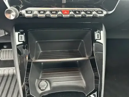 Photo 43 Peugeot 208 Gén. II Ph1 NG Style 5