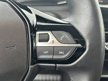 Photo 23 Peugeot 208  Electrique 50 kWh 136ch