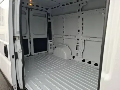 Photo 18 Peugeot Boxer  FGN TOLE 3.5 T L2H2 140 S&S BVM6