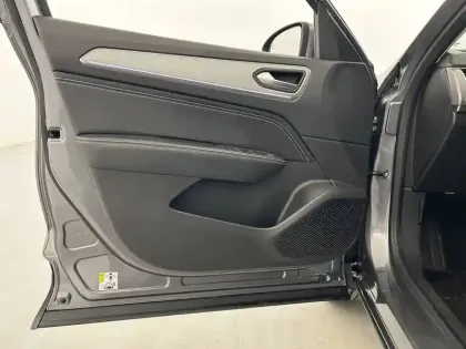 Photo 10 Renault Arkana  E-Tech 145 - 21B