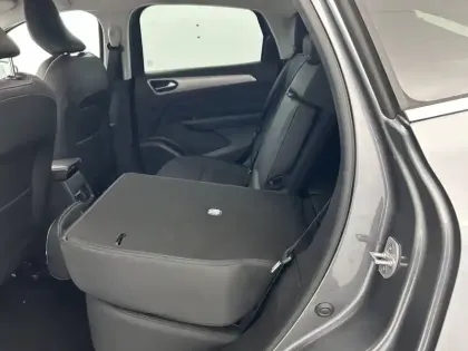 Photo 24 Renault Arkana  E-Tech 145 - 21B