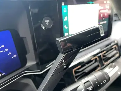 Photo 12 Renault 4 Renault  E-Tech Electrique 150 ch autonomie confort