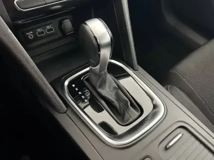 Photo 12 Renault Megane Mégane IV Estate E-TECH Plug-In Hybride 160 - 21N