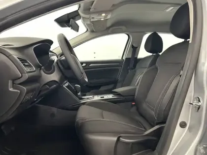 Photo 9 Renault Megane Mégane IV Estate E-TECH Plug-In Hybride 160 - 21N