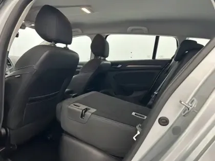 Photo 25 Renault Megane Mégane IV Estate E-TECH Plug-In Hybride 160 - 21N