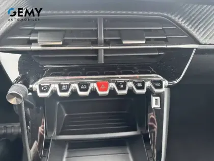 Photo 25 Peugeot 208  PureTech 75 S&S BVM5