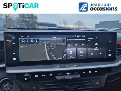 Photo 17 Opel Grandland  1.2 Turbo Hybrid 136 ch e-DCT6