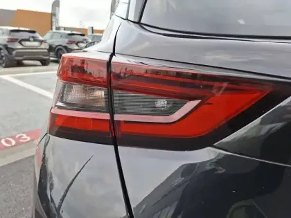 Photo 9 Nissan Juke  Hybrid 143