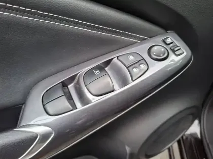 Photo 17 Nissan Juke  Hybrid 143