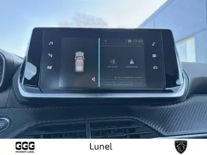 Photo 17 Peugeot 2008  Electrique 136 ch