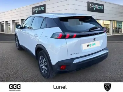 Photo 6 Peugeot 2008  Electrique 136 ch