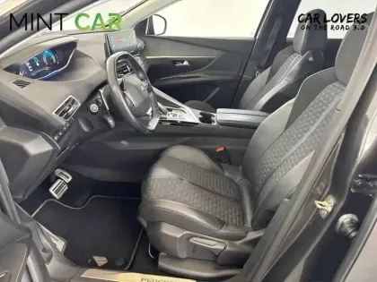 Photo 17 Peugeot 3008  Hybrid 225 e-EAT8