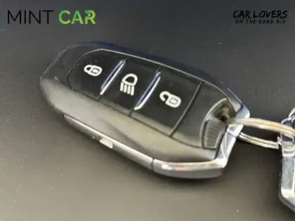 Photo 29 Peugeot 3008  Hybrid 225 e-EAT8