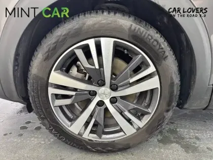 Photo 8 Peugeot 3008  Hybrid 225 e-EAT8