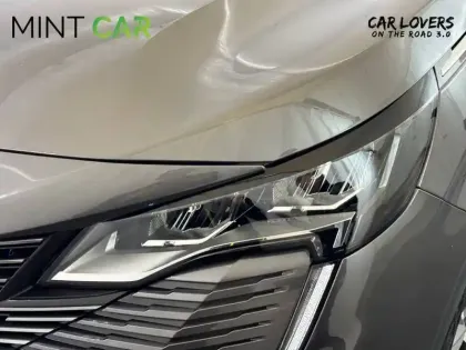 Photo 27 Peugeot 3008  Hybrid 225 e-EAT8