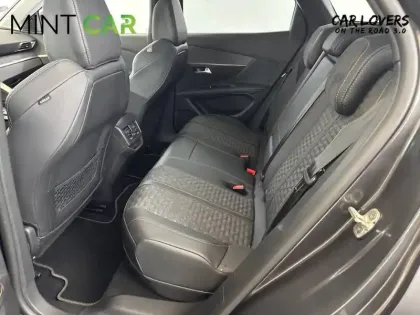 Photo 18 Peugeot 3008  Hybrid 225 e-EAT8