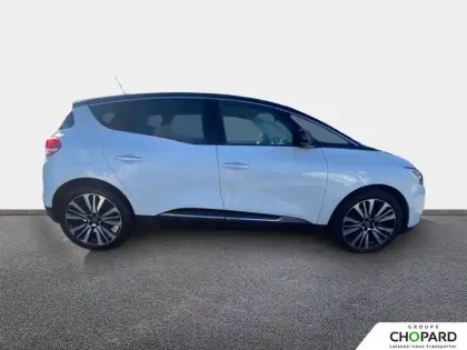 Photo 24 Renault Scenic Gén. IV (JFA) Ph1 Initiale Paris 5