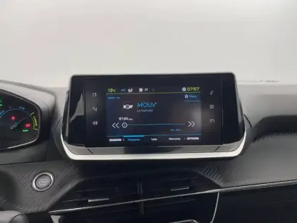 Photo 19 Peugeot 2008  Electrique 136 ch