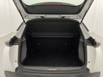 Photo 12 Peugeot 2008  Moteur électrique 136 ch